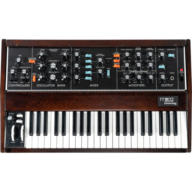 Minimoog Model D