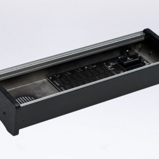 Erica Synths 1 x 84HP skiff case with integrated PSU: black side panels (EU plug)