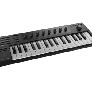 komplete-kontrol-m32-left-view