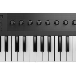 KOMPLETE KONTROL M32
