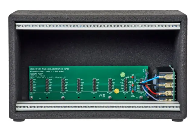 A-100LC1V Low Cost Case Vintage Vers. 100-240V