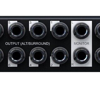 apollo-x8-carousel-2-at2x