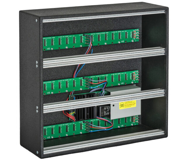 A-100LC9V Low Cost Case 9 HE PSU3 Vint. Ed.