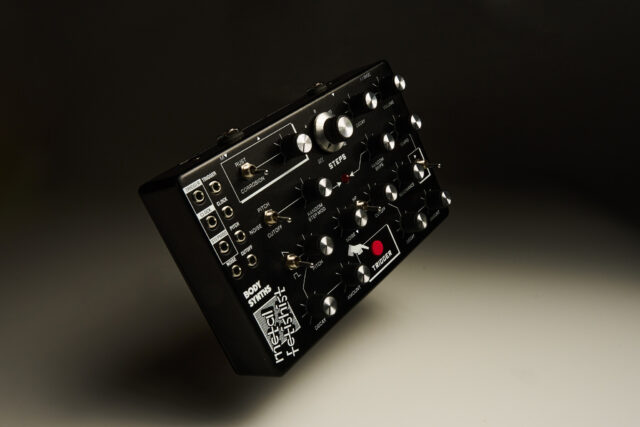 Metal Fetishist Black