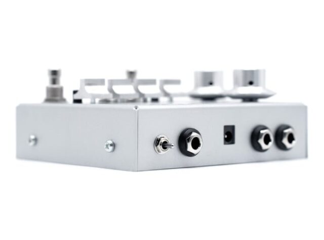 TARS SILVER ON WHITE