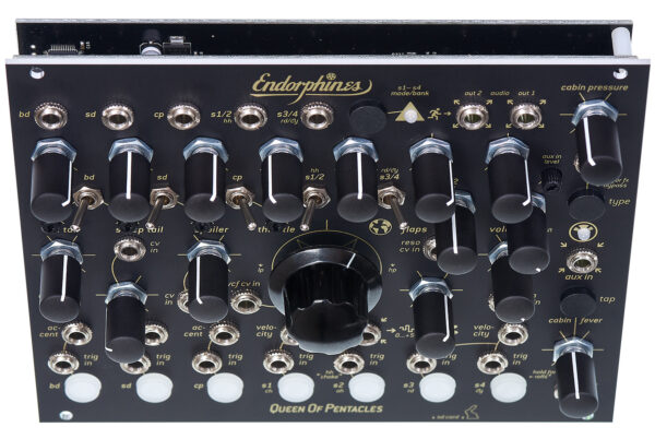 Queen of Pentacles_BLCK