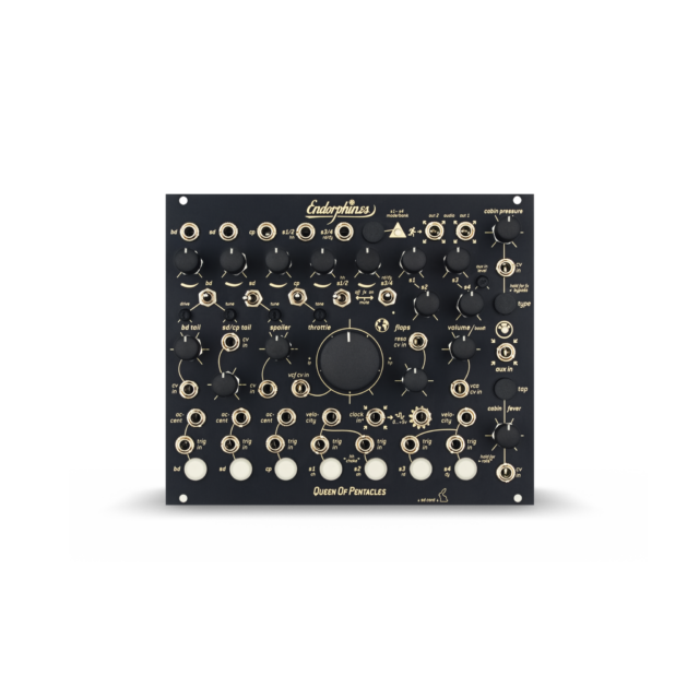 Queen of Pentacles_BLCK