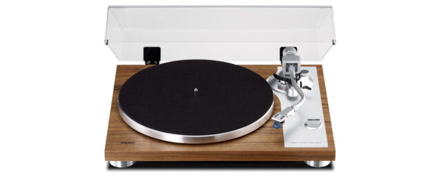 TN-4D-SE Direct Drive Turntable Walnut