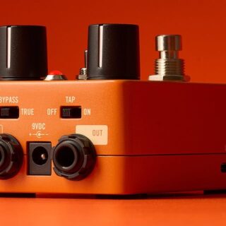 uafx-flow-vintage-tremolo-pdp-feature-5-at2x-1