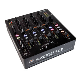 xone43-3q-right-web