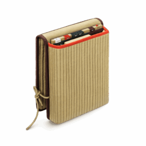 zrc710af0tcgirtb-medievalquiltbag-front