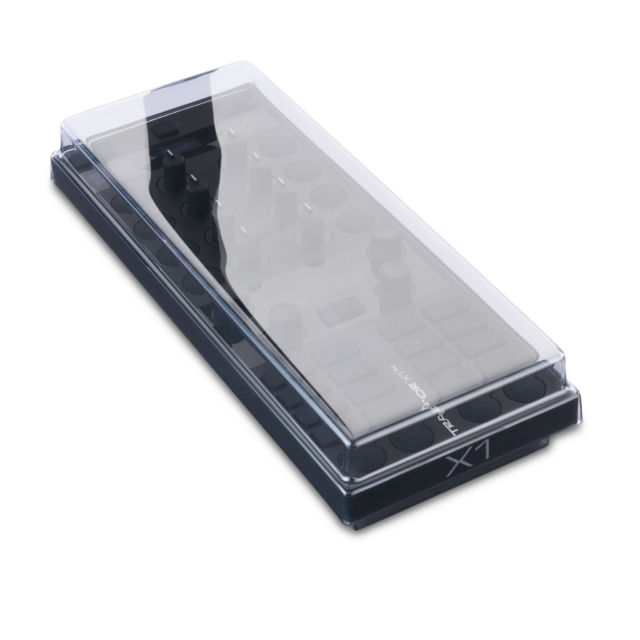 NATIVE INSTRUMENTS TRAKTOR X1 MK3 COVER