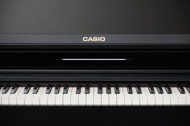 AP-550 Celviano Series Digital Piano (Black)